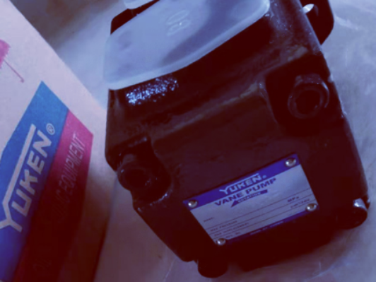 油研葉片泵型號大全，夾輪器YUKEN葉片泵pv2r12-10-33-f-reaa-4222