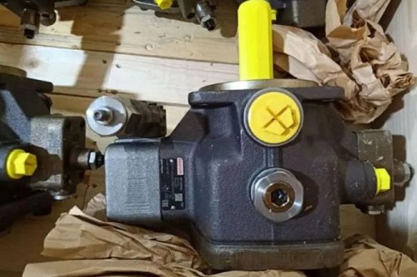 力士樂變量葉片泵PV7-1X/06-10RA01MA0-10特點及應(yīng)用