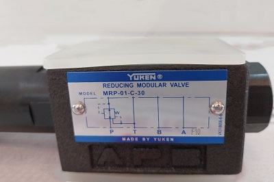 日本油研疊加式減壓閥MRP-01-C-30,MRP-03-H-30型號，參數(shù)說明書
