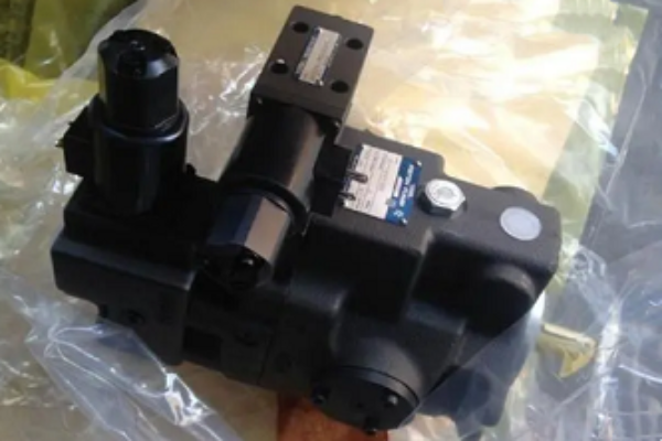A56-F-R-01-H-K-32油研變量柱塞泵，YUKEN液壓泵